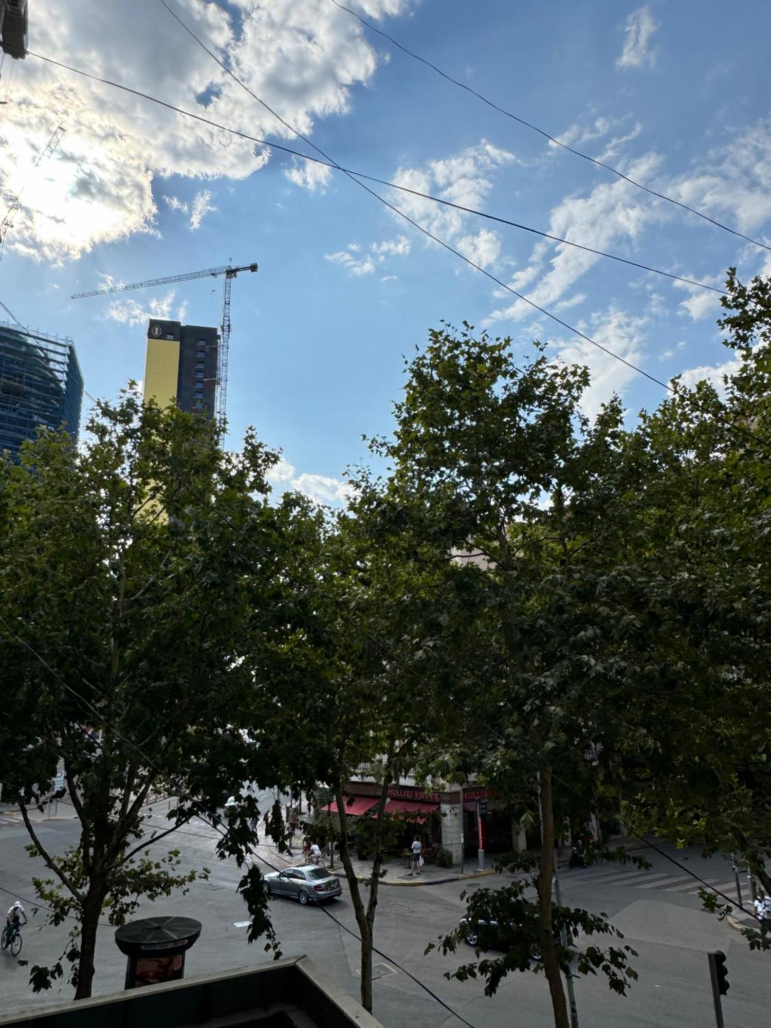 Tirana Centre Lions Gate 9 Apartment Экстерьер фото